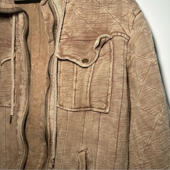We The Free People Luna Cozy Lagenlook Quilted Puffer Neutral Bomber Jacket S - Picture 9 of 15